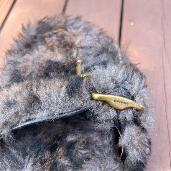 Coach RUNWAY Signature Shearling Sandals - Picture 4 of 11